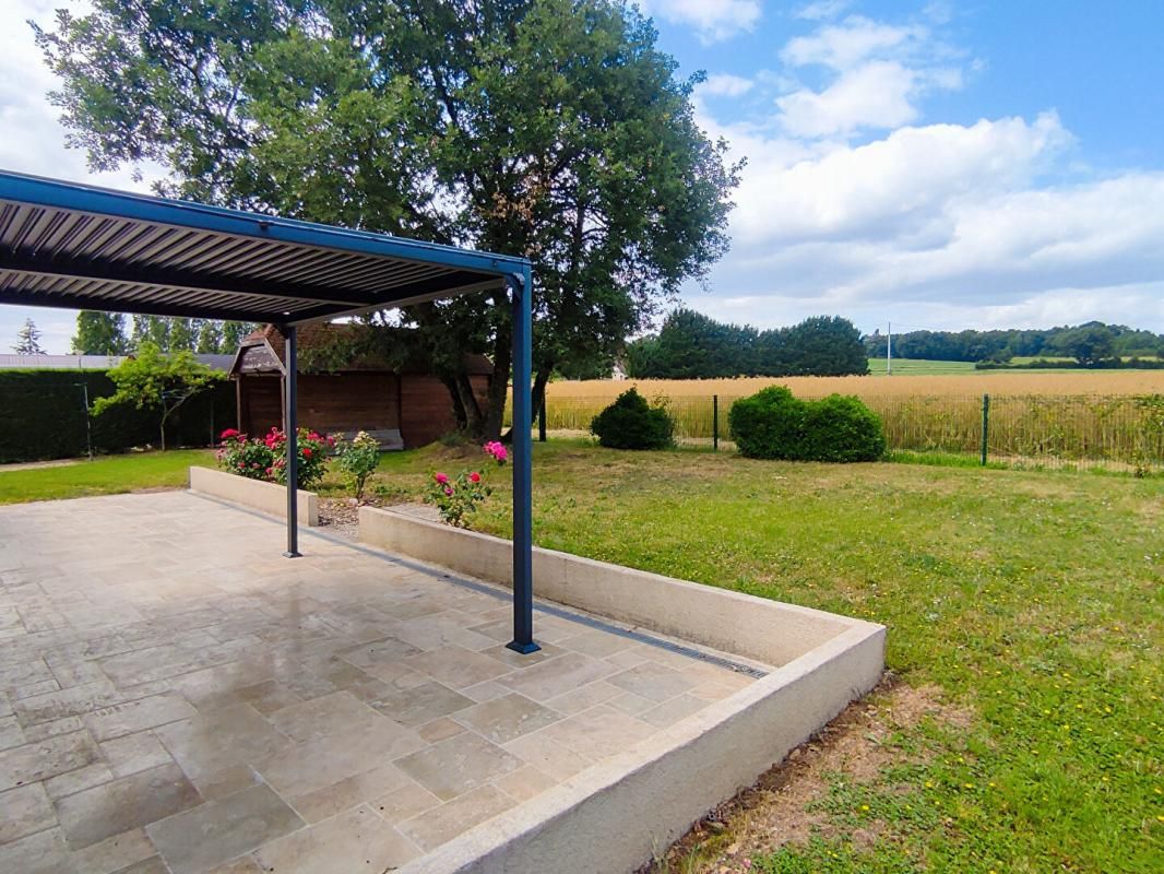 YZEURES-SUR-CREUSE Maison Yzeures Sur Creuse 5 pièces 100 m² de plain pied 3