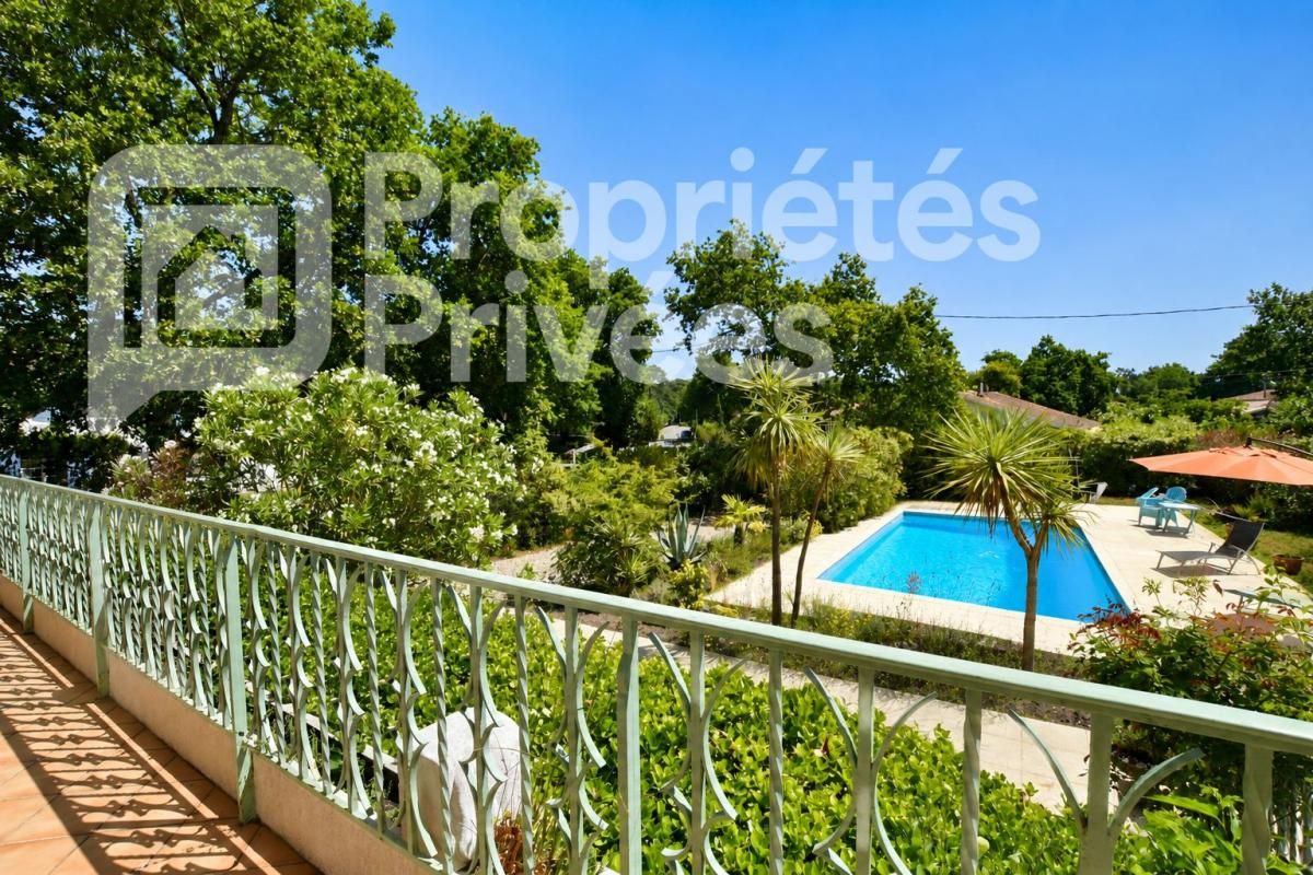 ANDERNOS-LES-BAINS Deux espaces de vie, un cadre d'exception, 220m² 936000 1