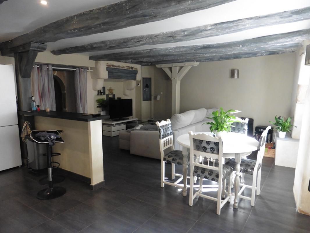 QUIMPERLE Maison QUIMPERLE 5 pièces 111 m2 habitables 2