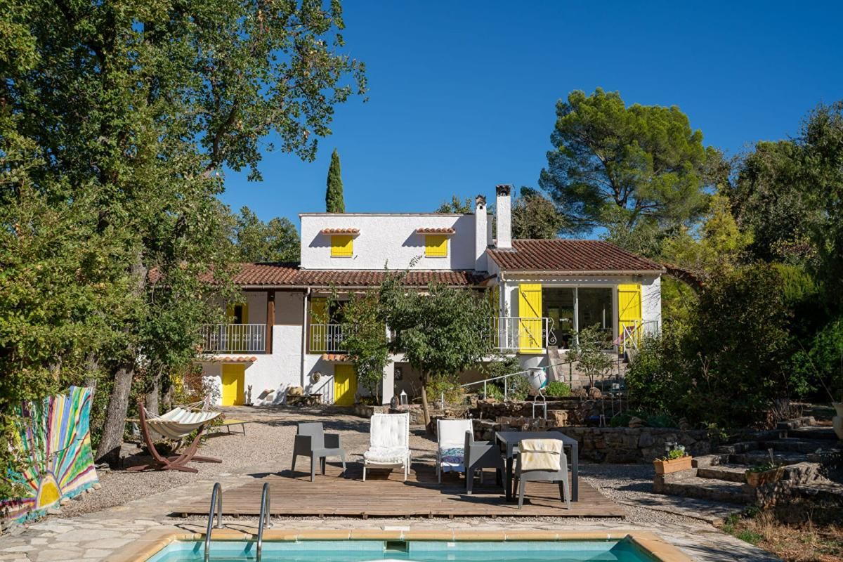 LORGUES maison d'habitation avec dépendances 4