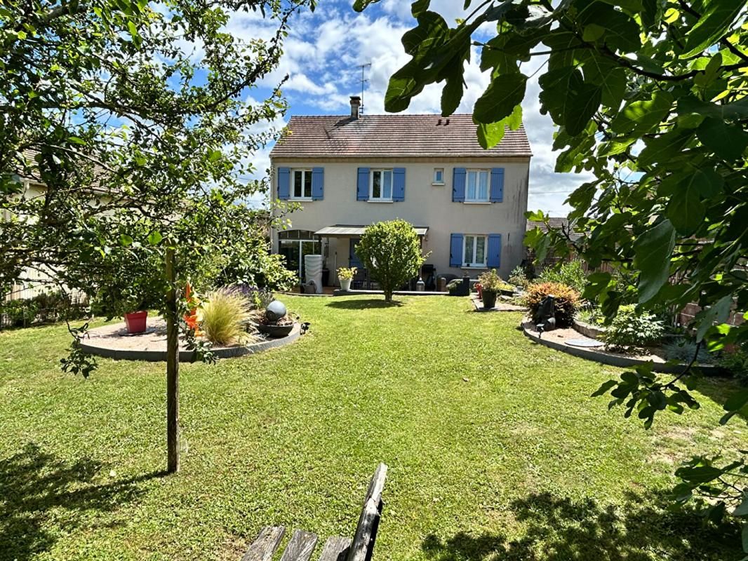 CHARS MEME : COUP DE COEUR POUR CE PAVILLON OU IL SUFFIT DE POSER LES VALISES !