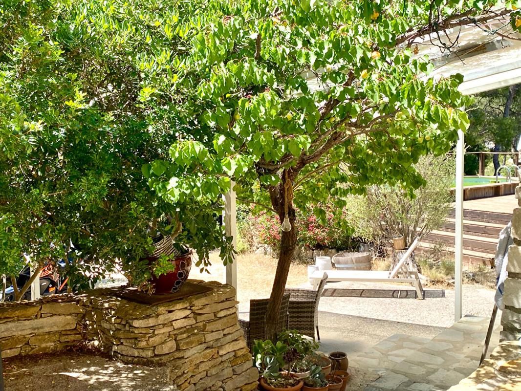 LA CADIERE-D'AZUR Maison La Cadiere D Azur 3 pièce(s) 90 m2 avec dépendance 4