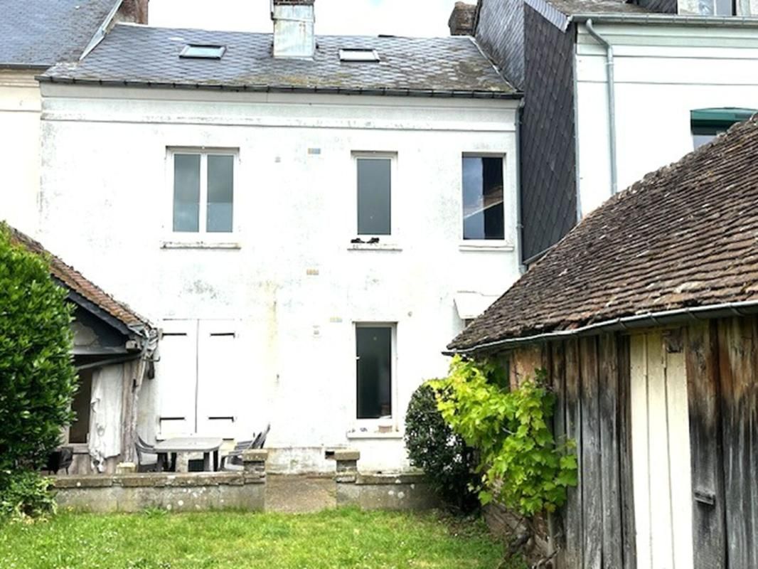 GOURNAY-EN-BRAY IMMEUBLE 3 APPARTEMENTS EN CENTRE VILLE DE GOURNAY EN BRAY 1