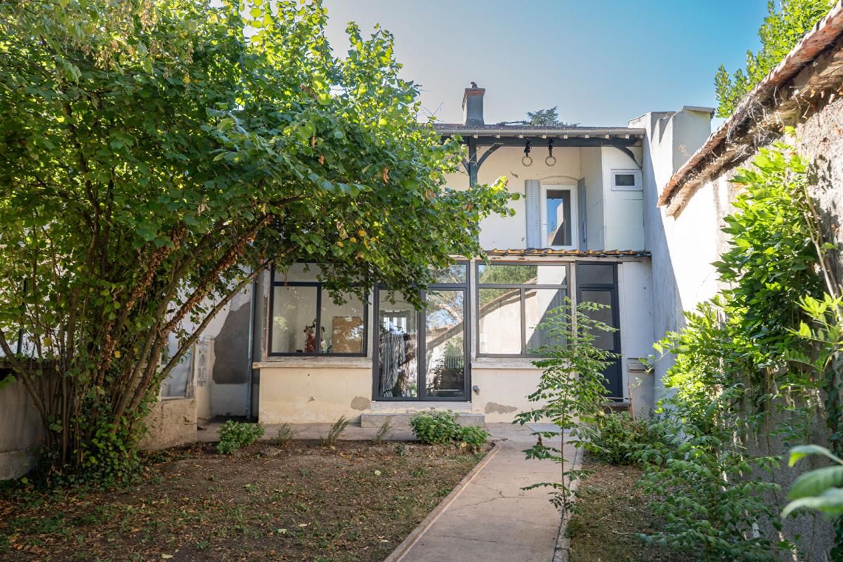 Maison 3 pièce(s) 143.48 m2