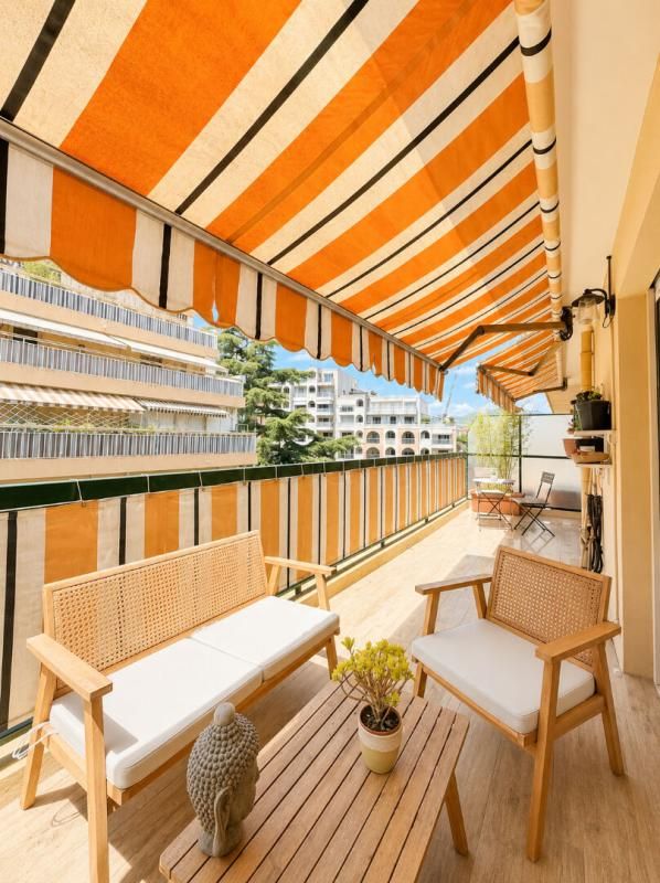 NICE Joli T3 sur la Coulée  Verte 3