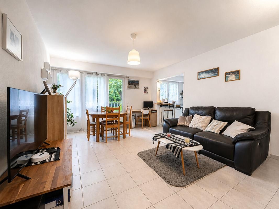 FLINS-SUR-SEINE Appartement Flins Sur Seine 2 pièce(s) 46 m2 1