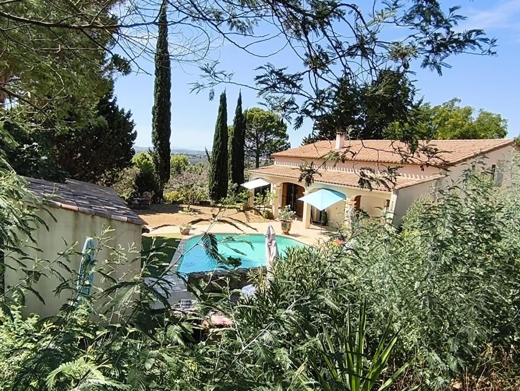 Maison languedocienne de 150M2 avec piscine, vue dominante