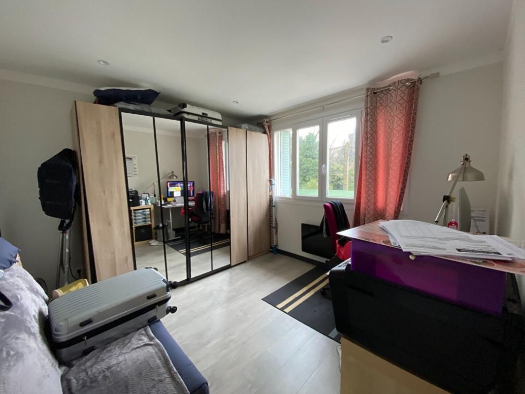ISTRES Appartement T3 de standing dans une résidence de charme Art Déco 4