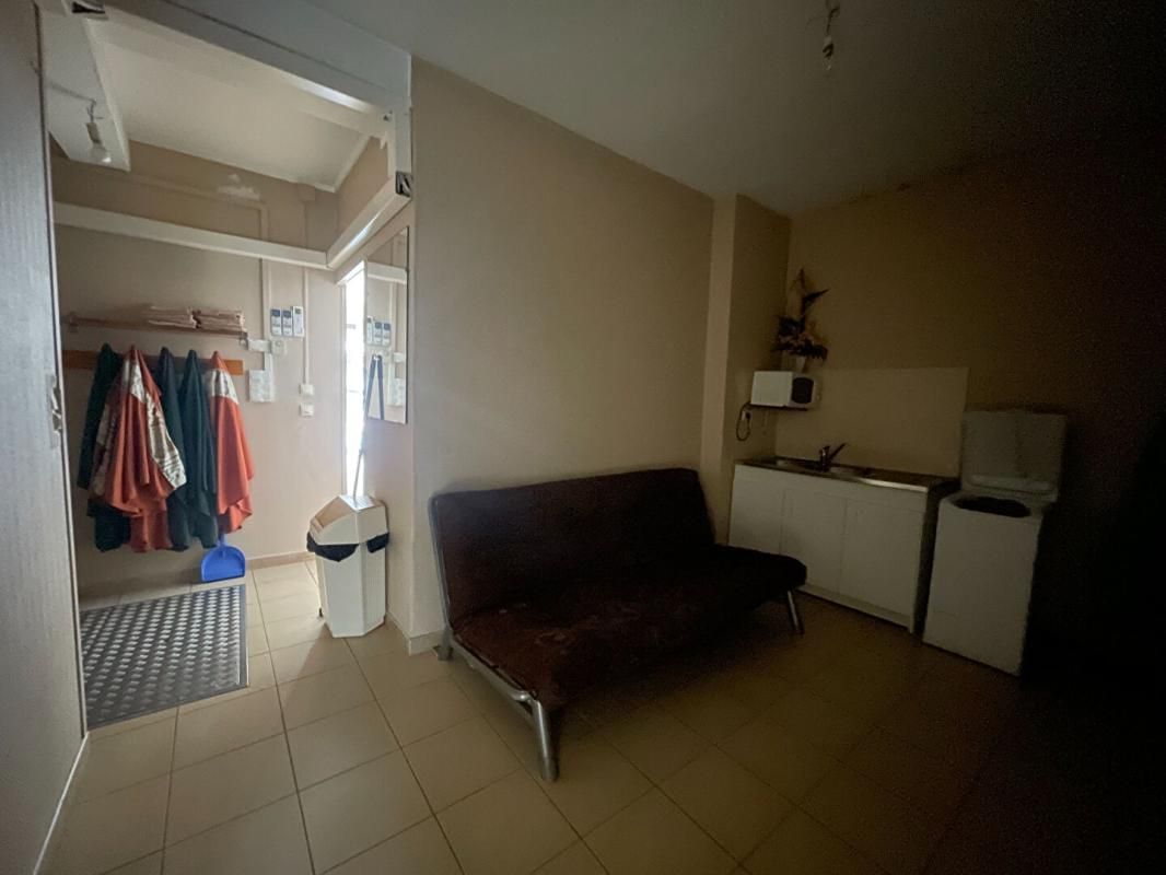 NOGENT-SUR-VERNISSON NOGENT SUR VERNISSON - LOCATION LOCAL COMMERCIAL 45 m², COIFFURE, ESTHETIQUE 3