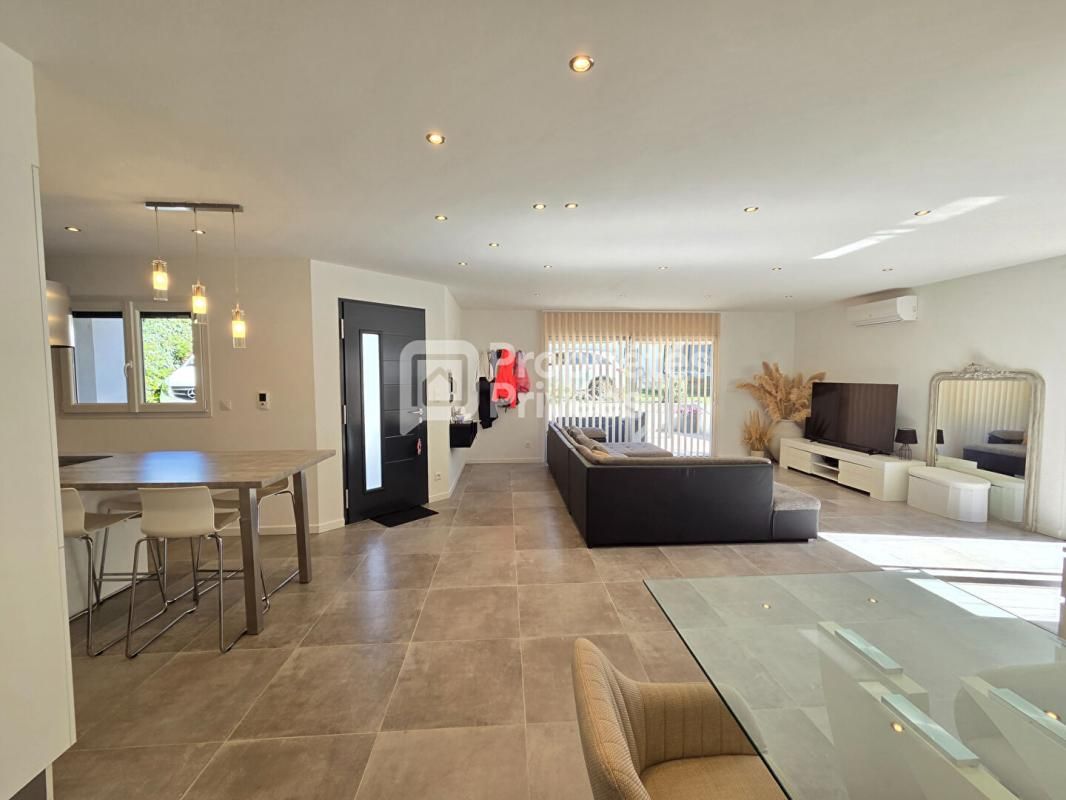 CHATEAUNEUF-DU-RHONE Maison 4 pièces 110 m2 4