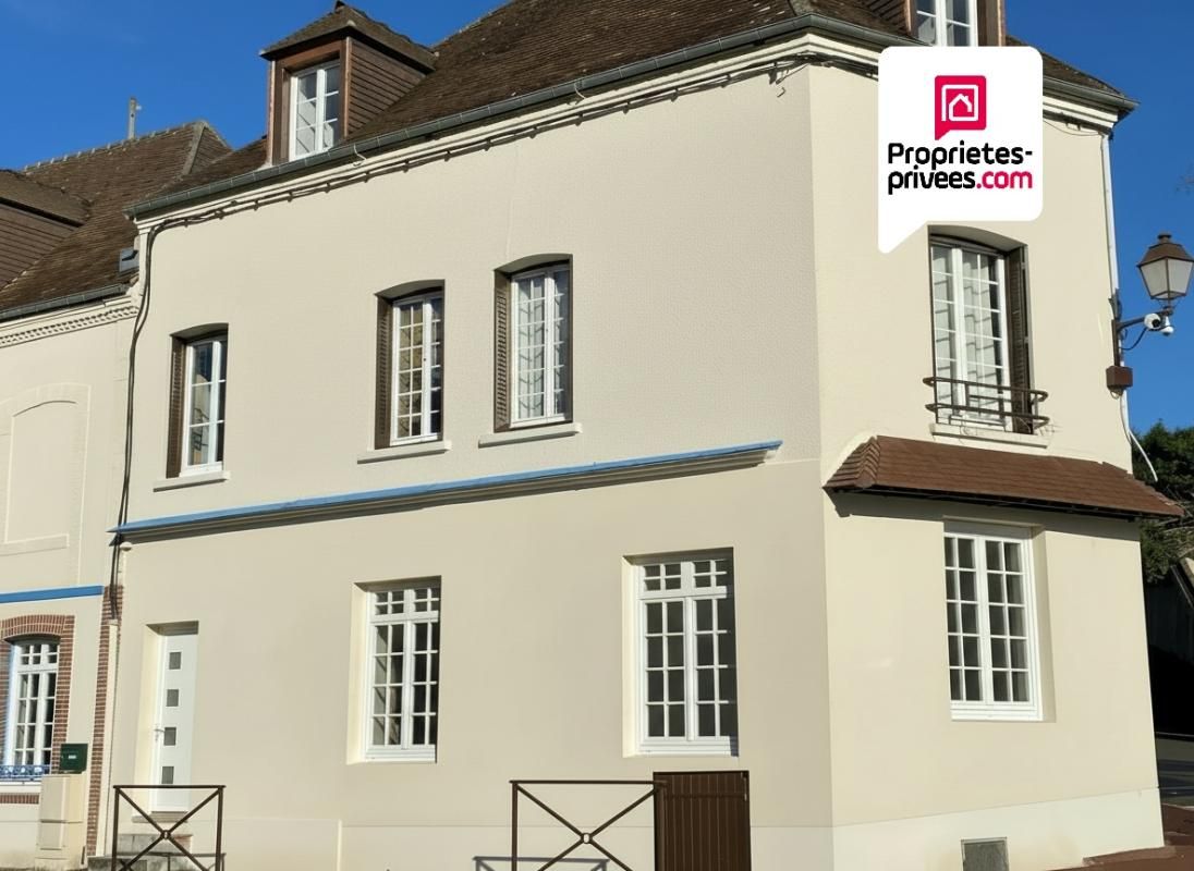 NONANCOURT Appartement NONANCOURT centre ville 1 pièce(s) 30.5 m2 1er étage cuisine séjour séparé 60000 FAI 2