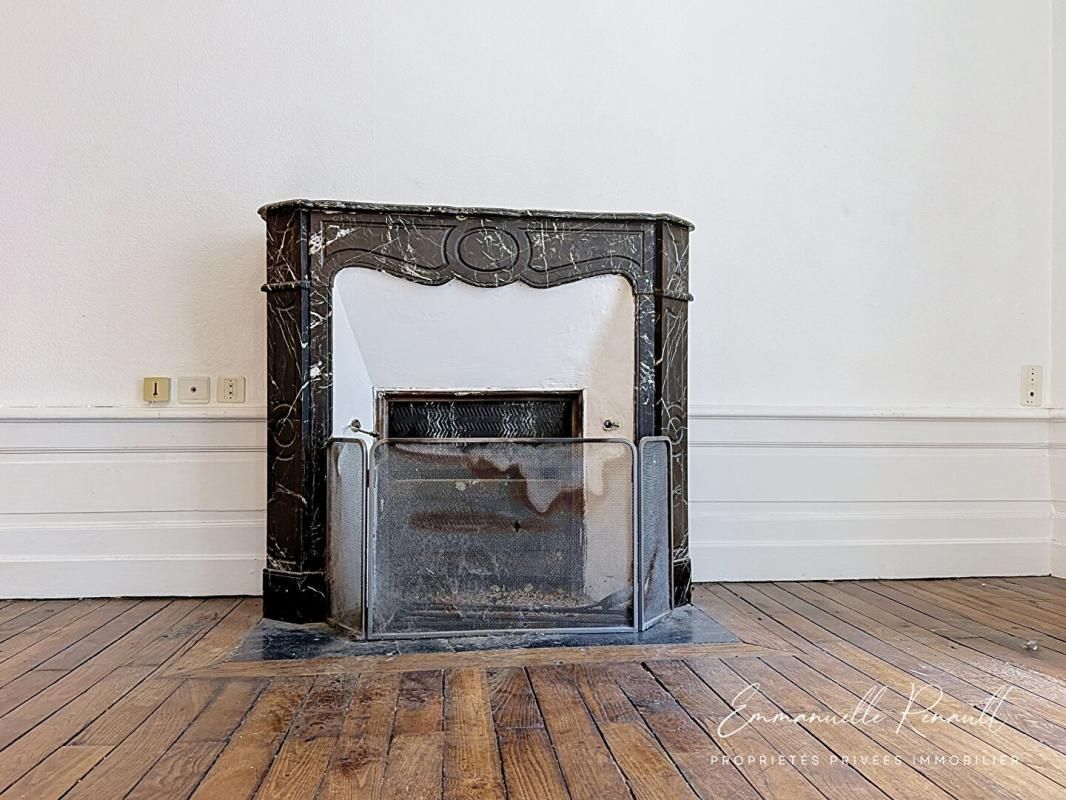 VANNES Vannes Intramuros · Appartement de caractère de 72 m² avec vue sur les colombages 3
