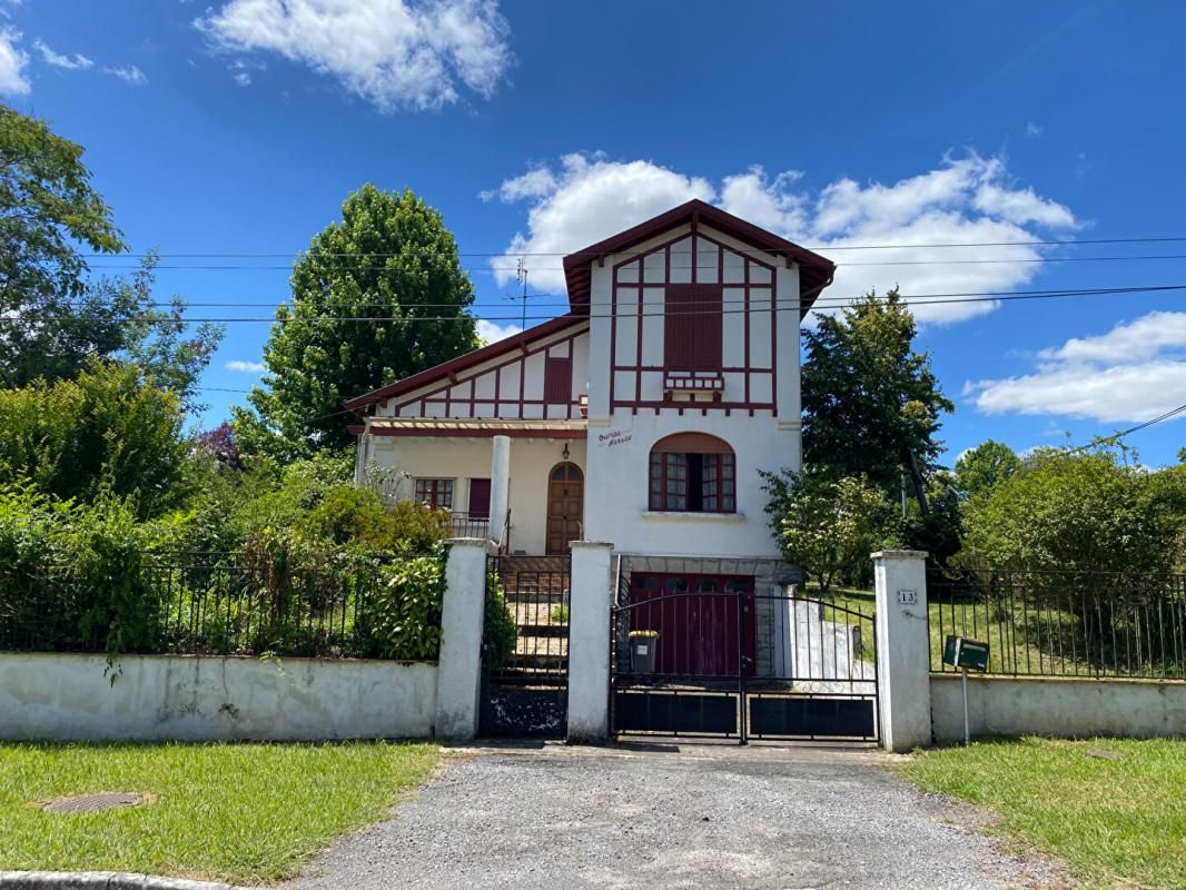 Maison néo basque de 5 pièces avec grand jardin