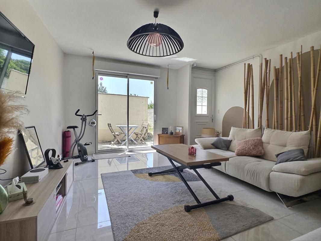 PRAHECQ Maison Prahecq 3 pièce(s) 594 m2 1