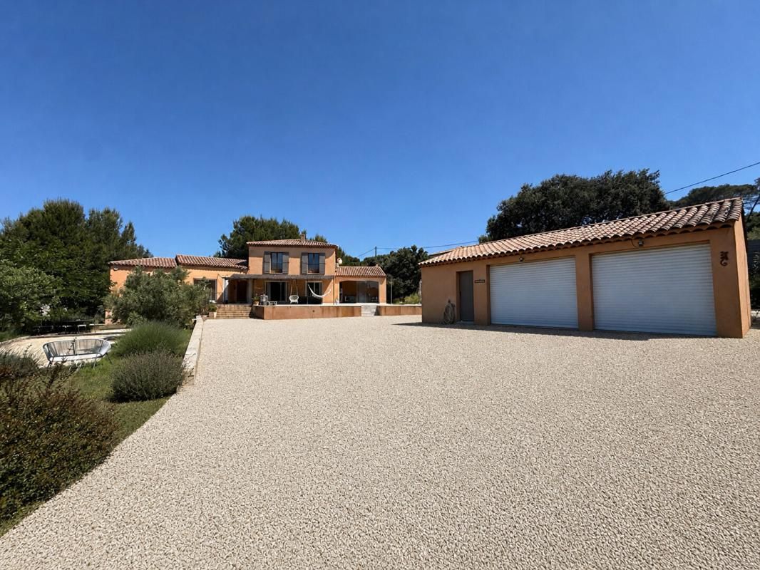 Villa meublée 4 chambres avec piscine
