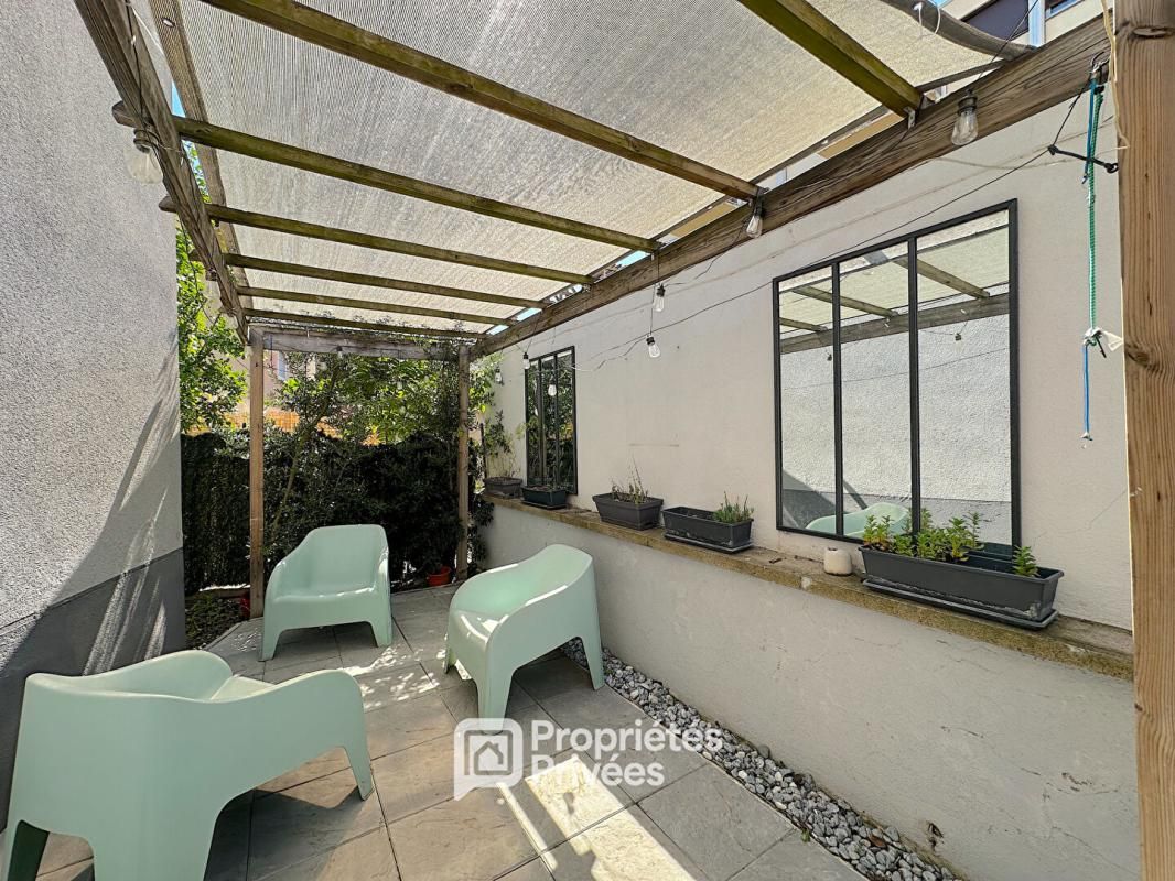 CLERMONT-FERRAND Maison T7 ( 5 ch ) 162 m2 avec garage, terrasse et cave 3