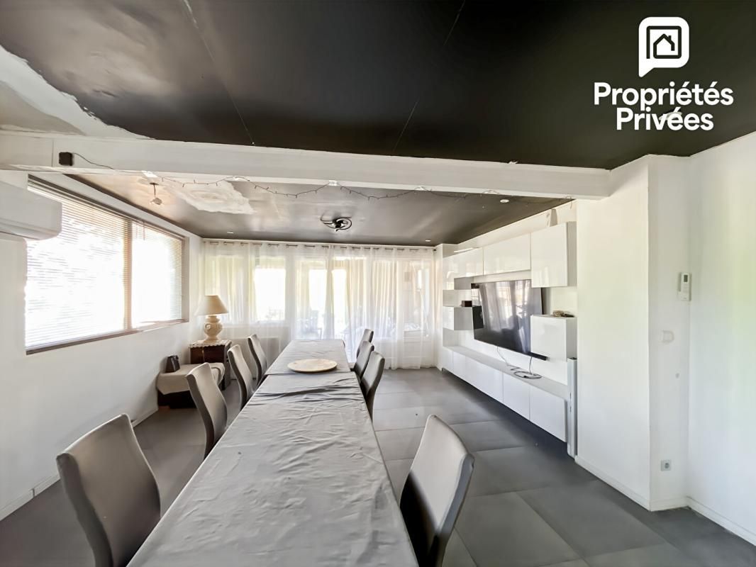 SAINT-ANDRE-DE-CUBZAC Maison en pierre - 287m2 - 5 chambres - 4entrées indépendantes : famille, colocation ou investissement, à vous de choisir 4