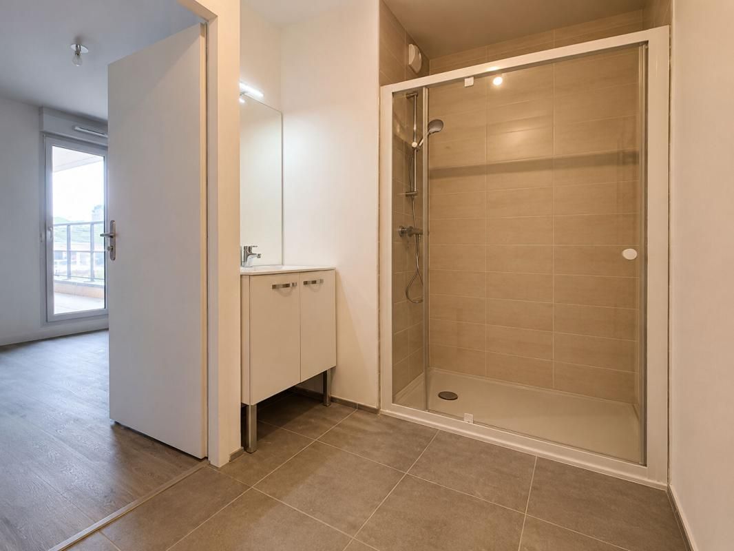 ANGERS Appartement Angers 2 pièce(s) de 2023 loué avec loggia et parking 3