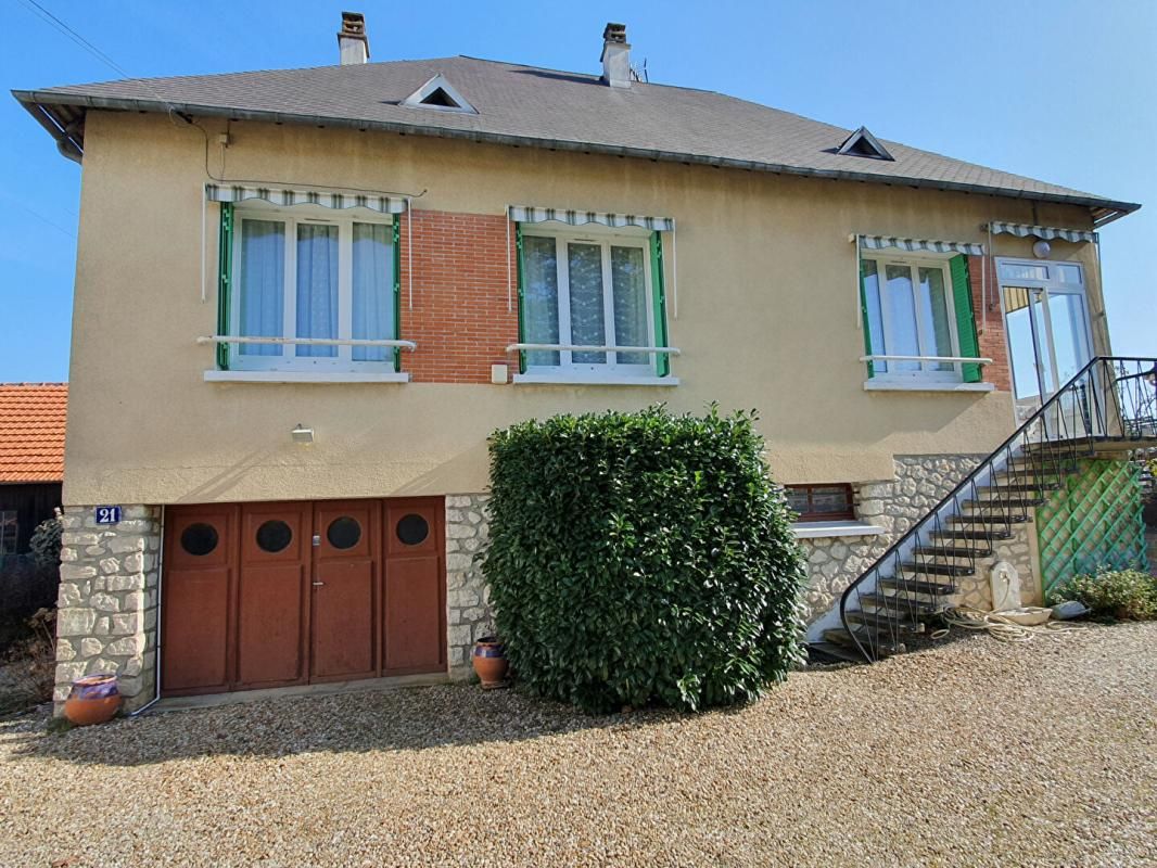 ARGENTON-SUR-CREUSE Maison 3 chambres 110 m2 sur beau terrain clos et arboré 1