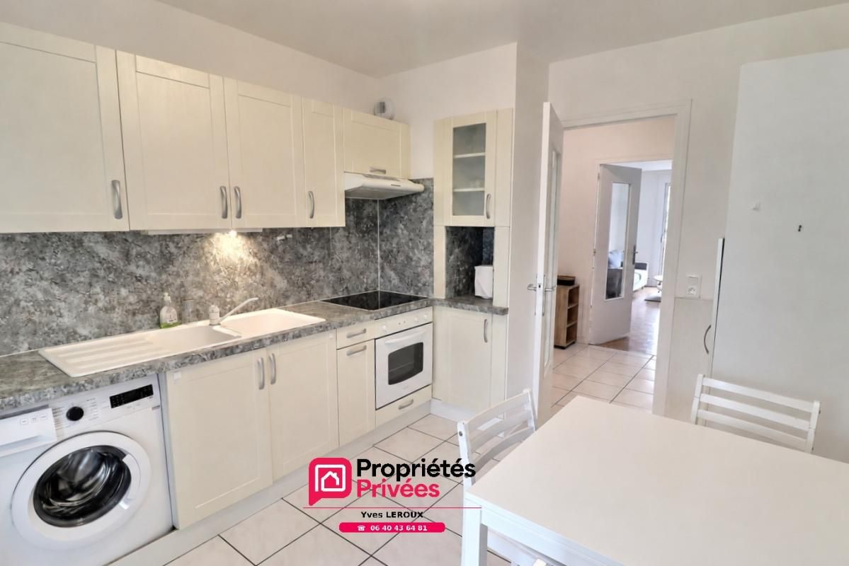ANNECY Appartement Type 3 73m² traversant avec Balcon sud/Est 4