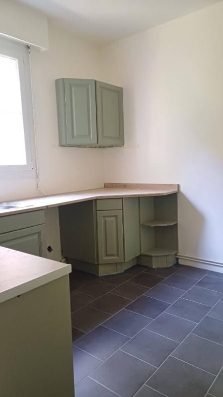 NOYON APPARTEMENT T2 CENTRE VILLE NOYON 1
