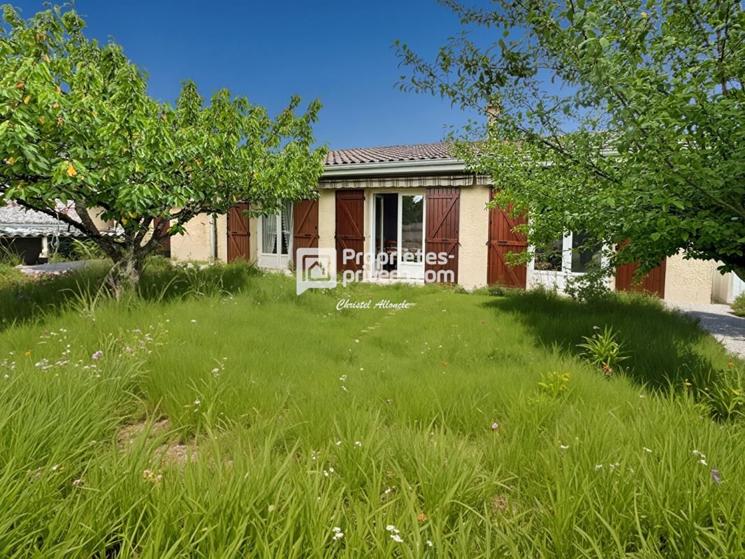 BLANQUEFORT BLANQUEFORT Maison de PLAIN-PIED avec   JARDIN et GARAGE POSSIBILITÉ 3ème CHAMBRE 3