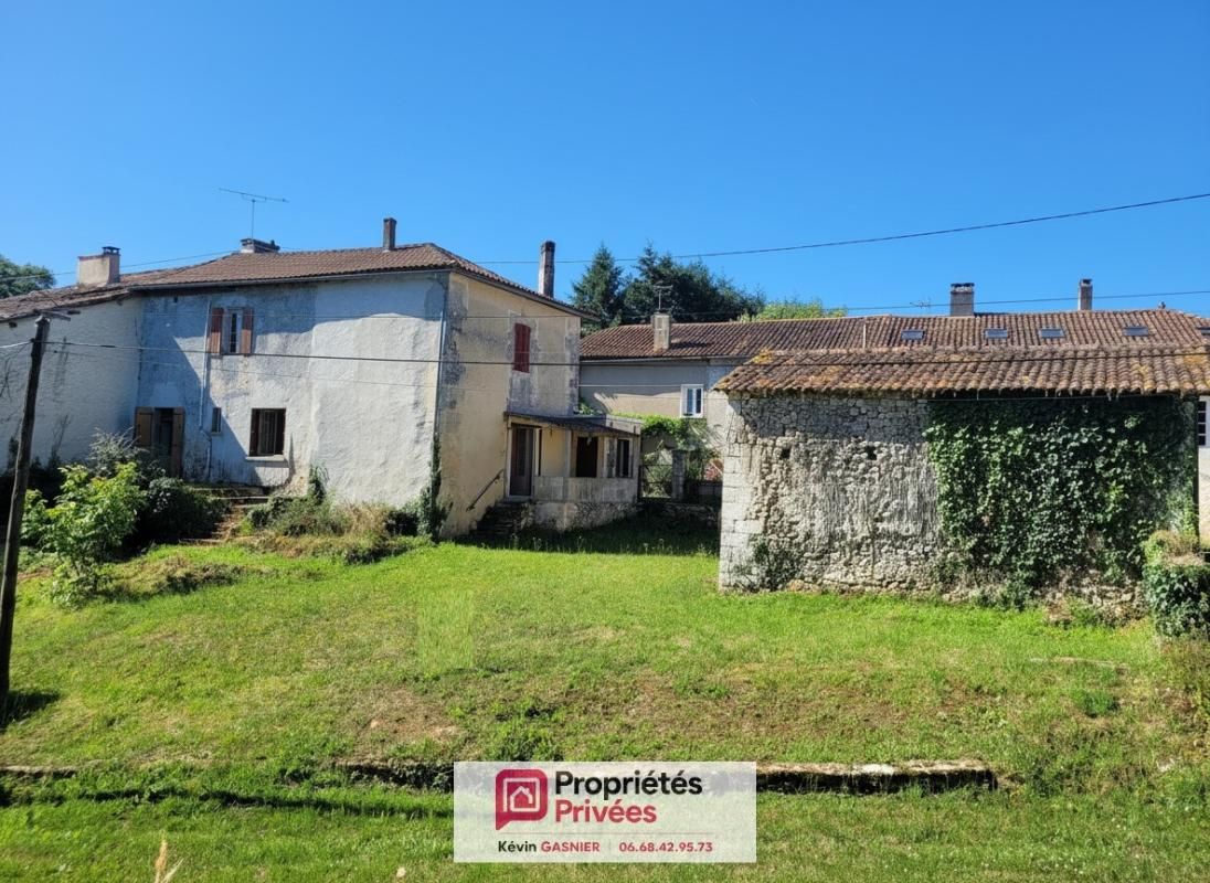 LA ROCHEBEAUCOURT (24340) : Maison 5 pièces 88m2