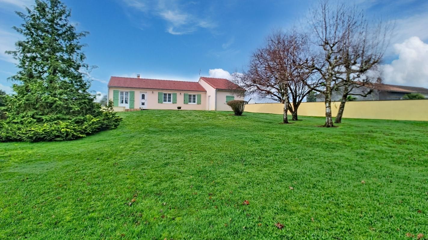 LEIGNES-SUR-FONTAINE Maison Leignes Sur Fontaine 5 pièce(s) 100 m2 1