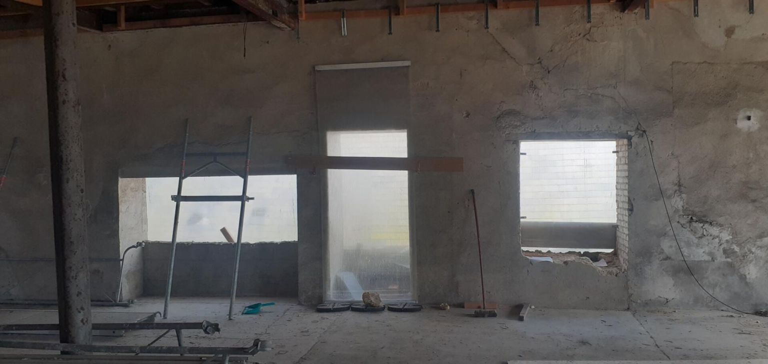 BAUGÉ-EN-ANJOU Loft Bauge En Anjou 2 pièce(s) 200 m2 4