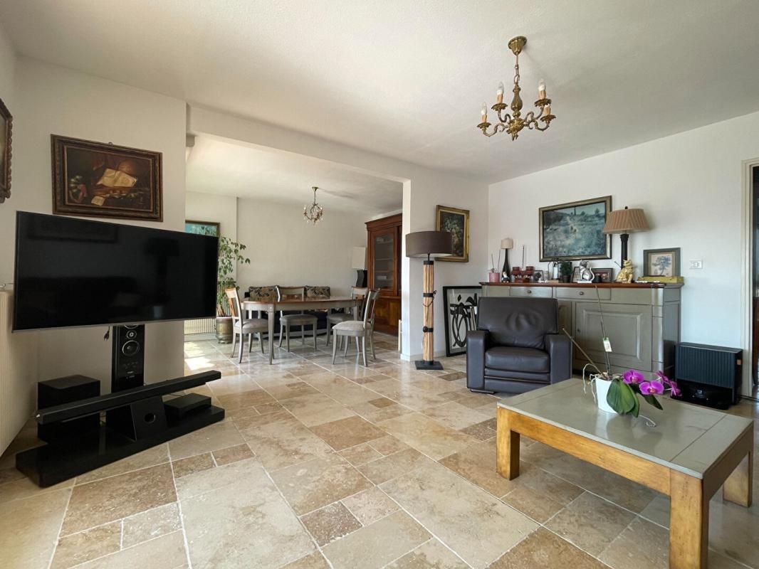 APPARTEMENT BORDEAUX CAUDERAN - 4 pièces - 80 m2 environ