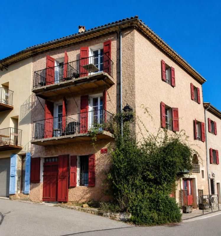 AUREL ENSEMBLE IMMOBILIER DE 338 M²  ANCIEN HÔTEL-RESTAURANT ET MAISON DE CARACTÈRE 285000 3