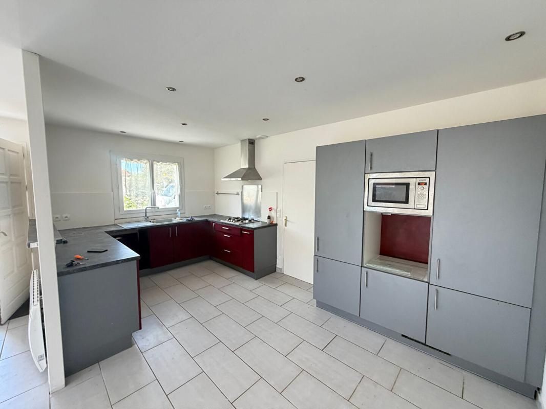 SAUJON Maison de plain pied 3 chambres avec 475 M2 de terrain 4