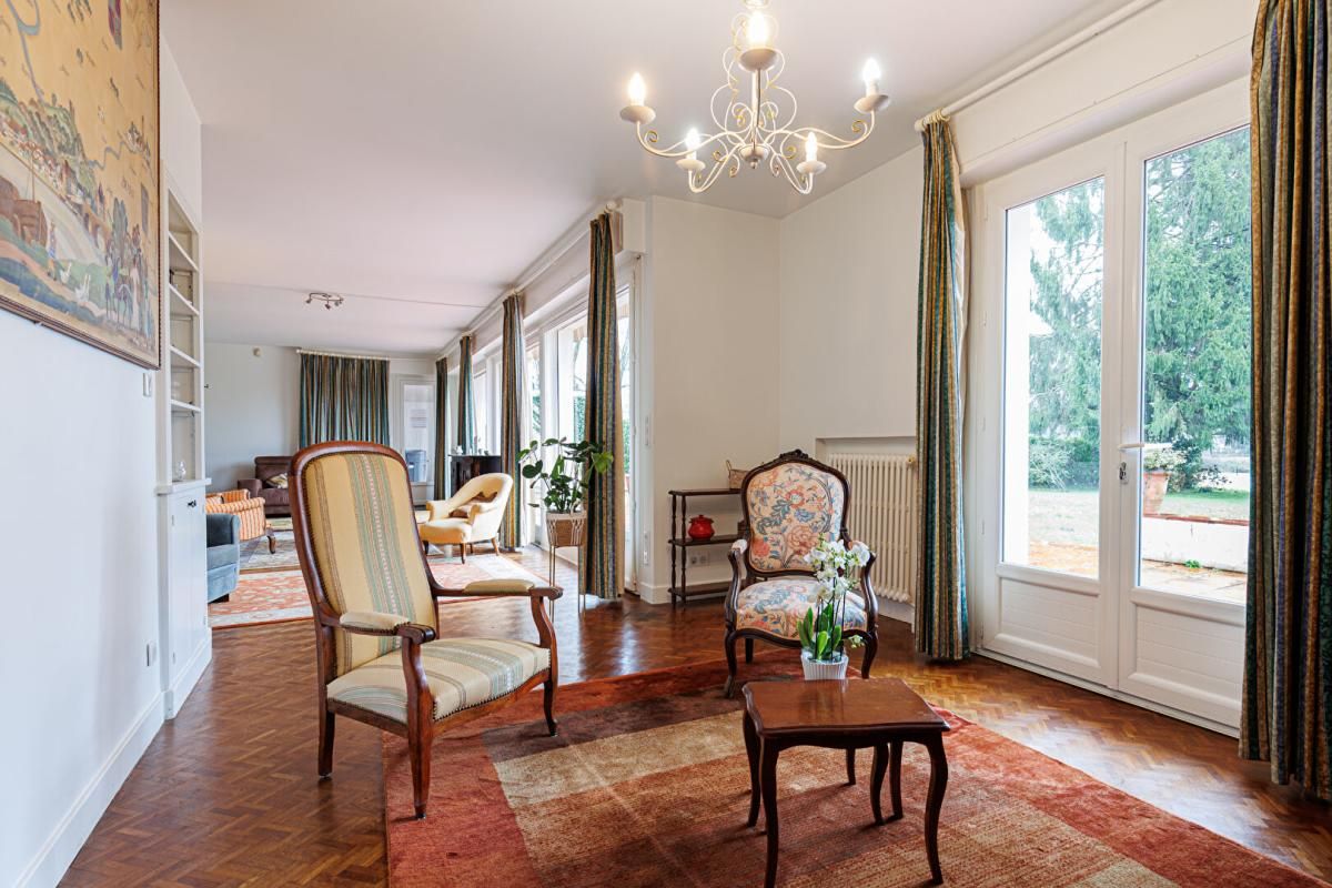 PEYREHORADE Maison d'architecte 6 chambres + appartement indépendant / Spa /Grand parc / Idéal Famille ou Investisseurs. Fort potentiel locatif 4