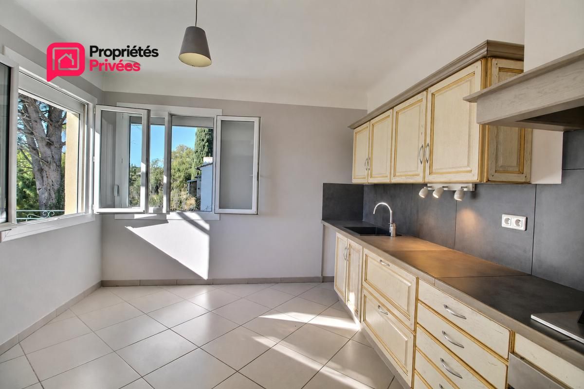 TRESQUES Tresques 30330 :Villa sur deux niveaux avec double Habitations 172.48 m², 5 chambres, dépendance 120 m², terrain 1400 m² 3