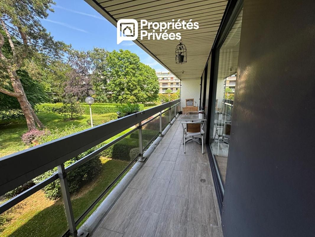 VERSAILLES Versailles - Glatigny/Pershing - appartement de 70 m² - 2 chambres 2