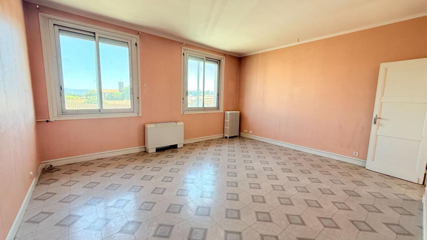 CARCASSONNE Immeuble 840m² style industriel ! Nombreuses possibilités ! 3
