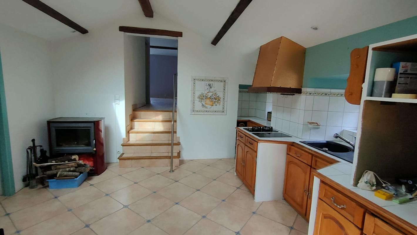 MORTAGNE-SUR-SEVRE Immeuble de rapport Mortagne sur Sevre 6 pièces 160 m2 4