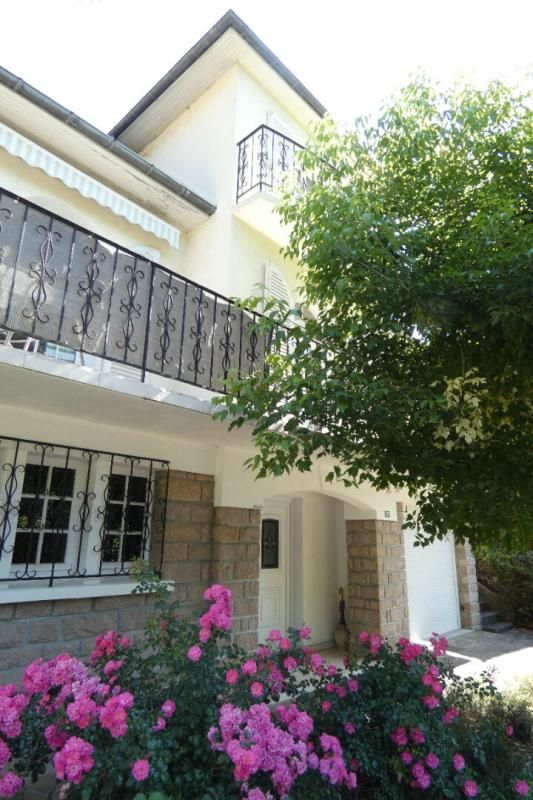 TULLE Belle maison 5 chambres - parfait état - proche commerces et écoles à pied 1