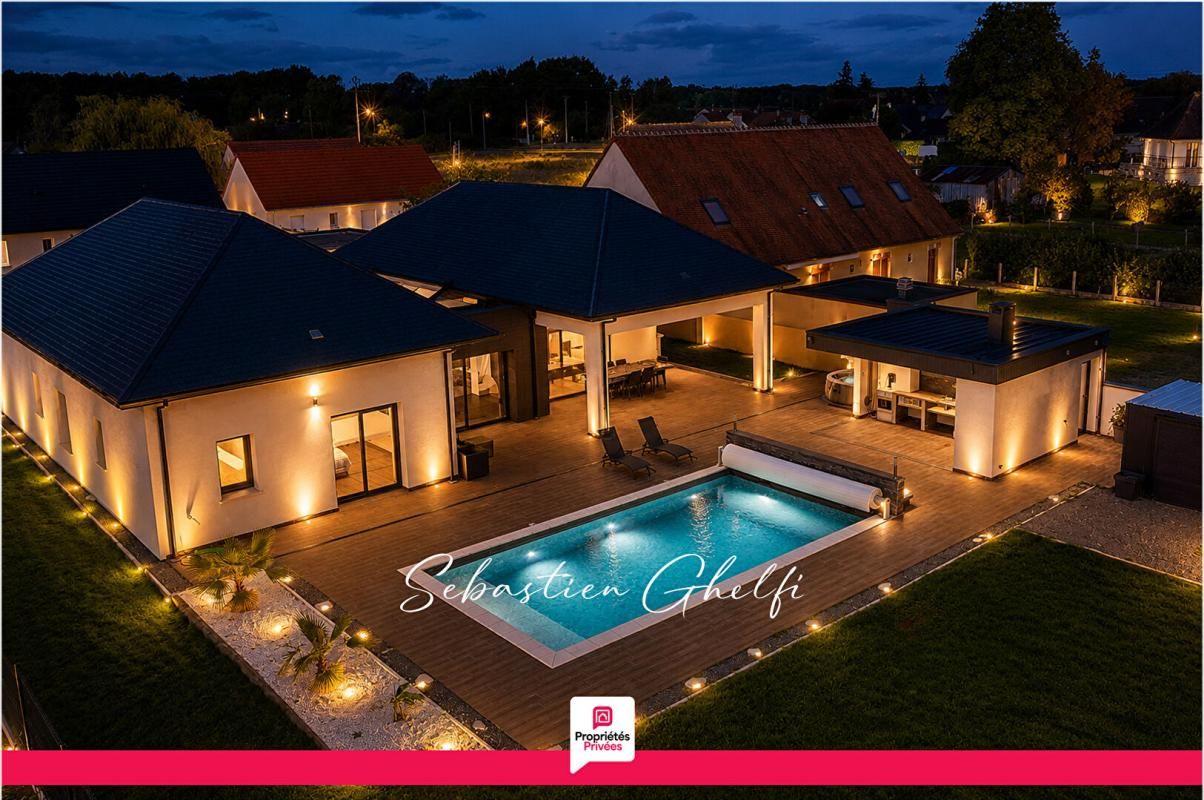 ROMORANTIN-LANTHENAY belle villa de plain-pied avec piscine- 4 chambres dont 1 suite-double garage 2
