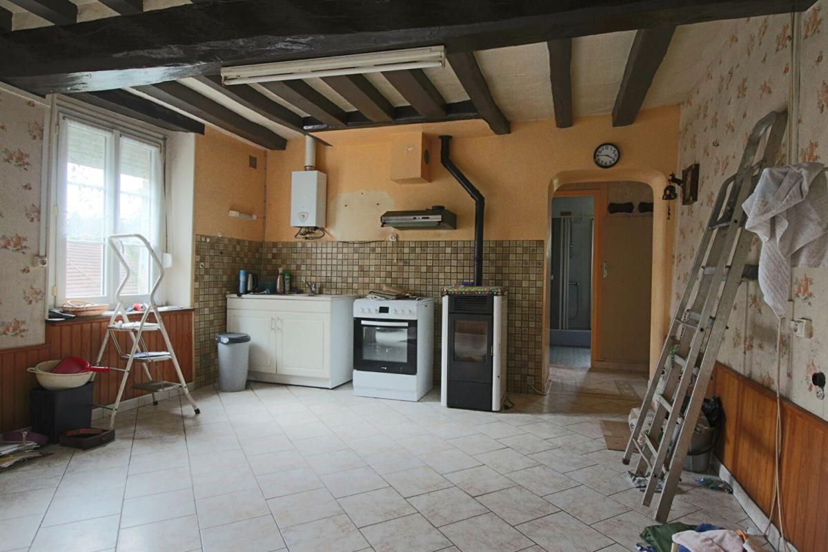 VILLERS-COTTERETS Maison en pierre avec fort potentiel d'aménagement à quelques minutes de Villers-Cotterêts 3