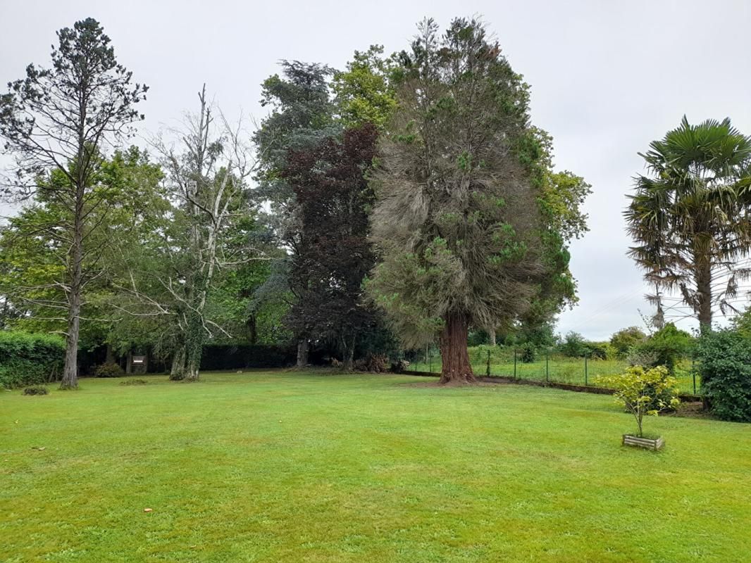 OLORON-SAINTE-MARIE Terrain à bâtir dans un secteur recherché et privilégié 1