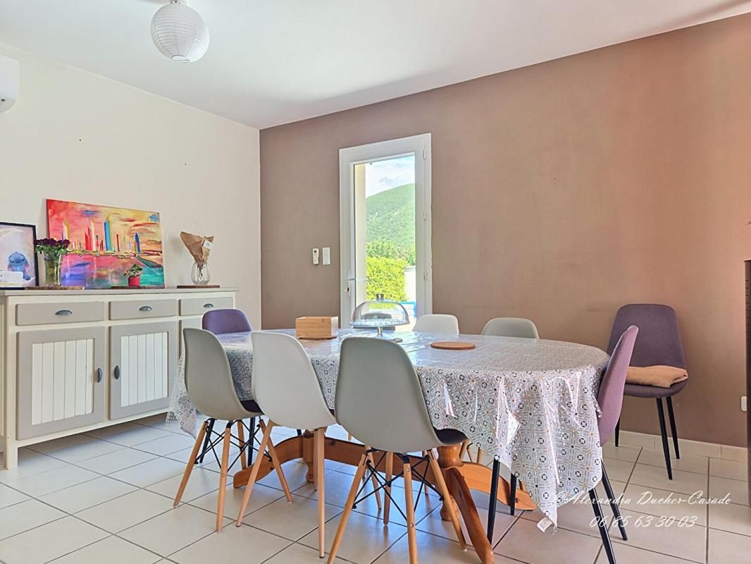 LES MEES Maison de plain-pied avec Garage et Jardin 3