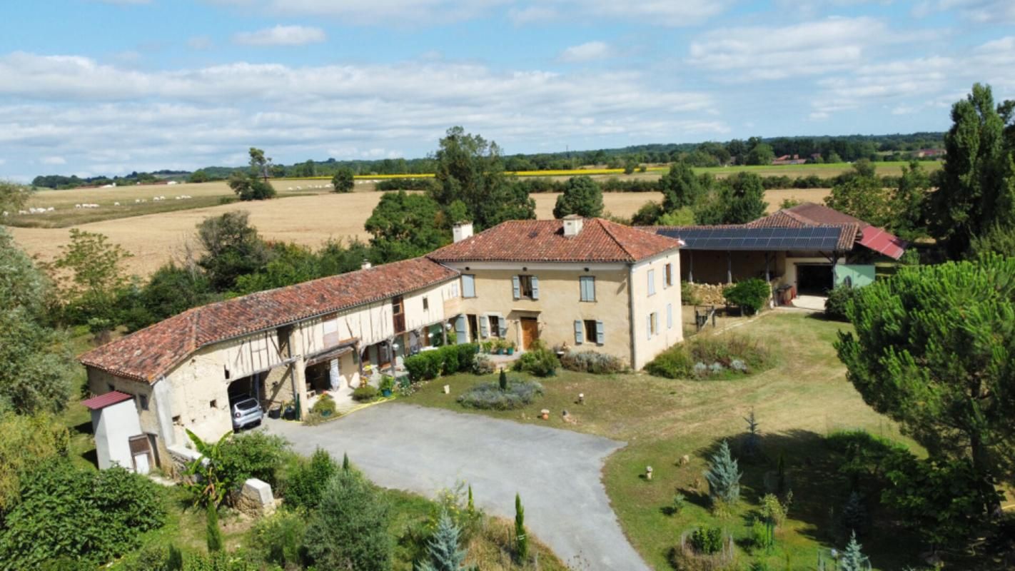 MONCORNEIL-GRAZAN Corps de ferme isolée cadre bucolique 1,3ha 2