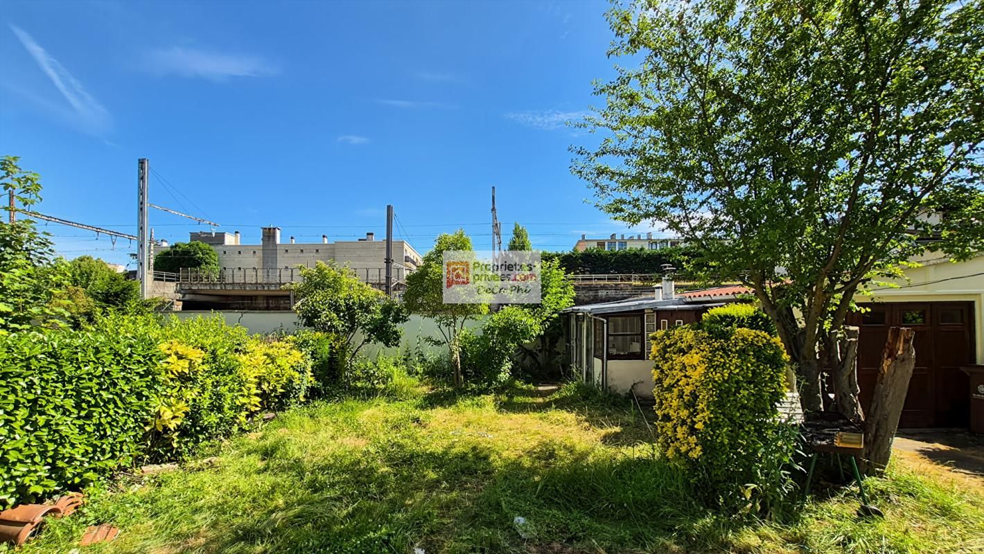 VIROFLAY Maison 47 m2 agrandissable 3 pièces jardin Viroflay 1