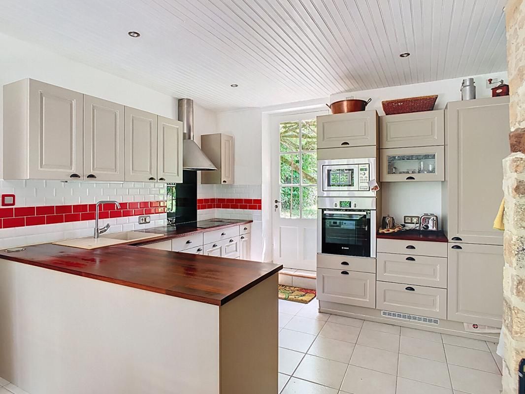 COUX-ET-BIGAROQUE Maison lumineuse avec 4 chambres et piscine 4