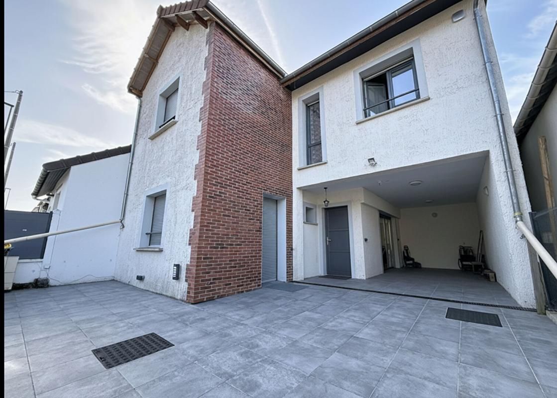 VILLEJUIF Maison moderne à Villejuif de 225 m2 avec 7 chambres 1