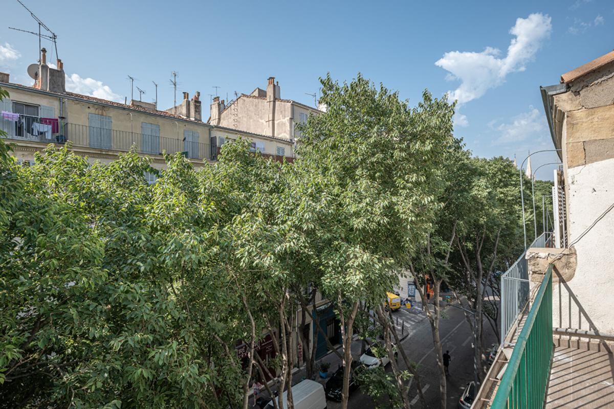 MARSEILLE-1ER-ARRONDISSEMENT STUDIO + TERRASSE BD LIBERATION 13001 3