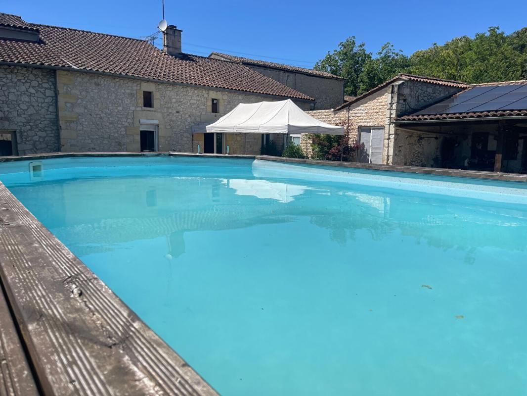 SAINT-ANTOINE-DE-BREUILH Demeure périgourdine en pierre - 258 m² - Saint-Antoine-de-Breuilh 3