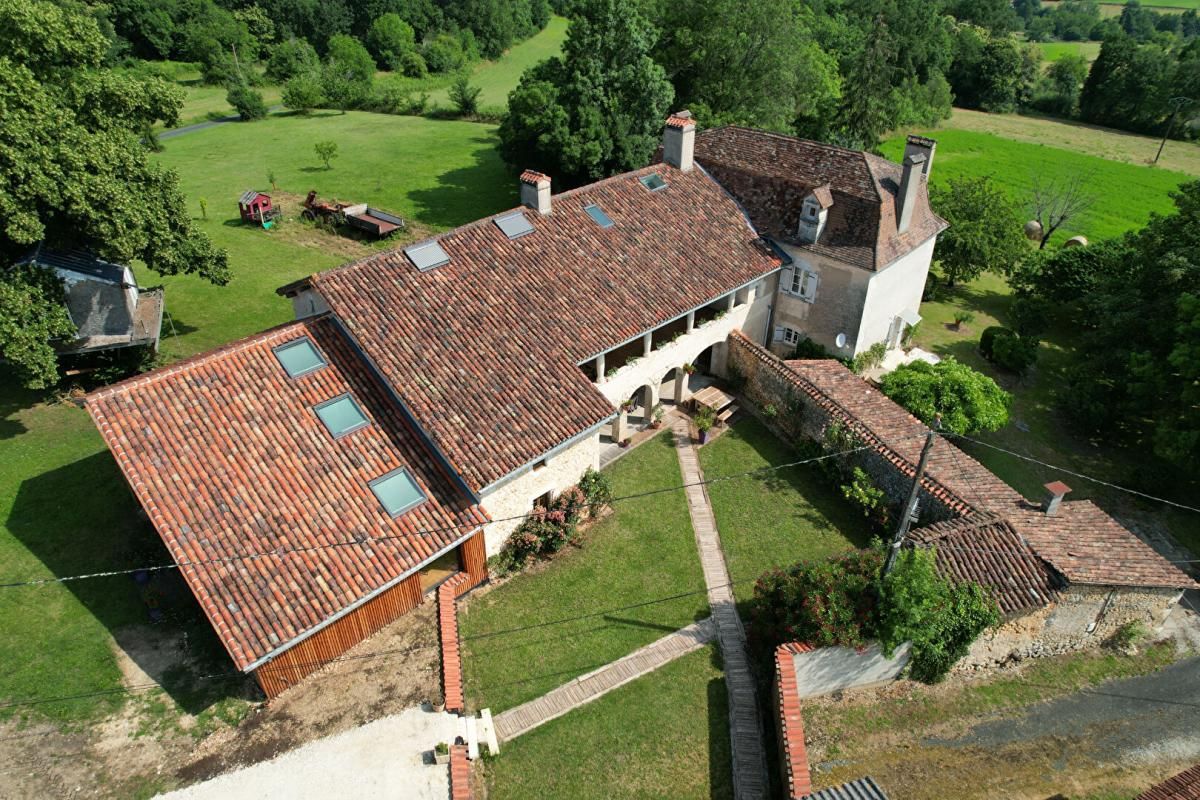 JAURE Maison Jaure 13 pièce(s) 380 m2 3