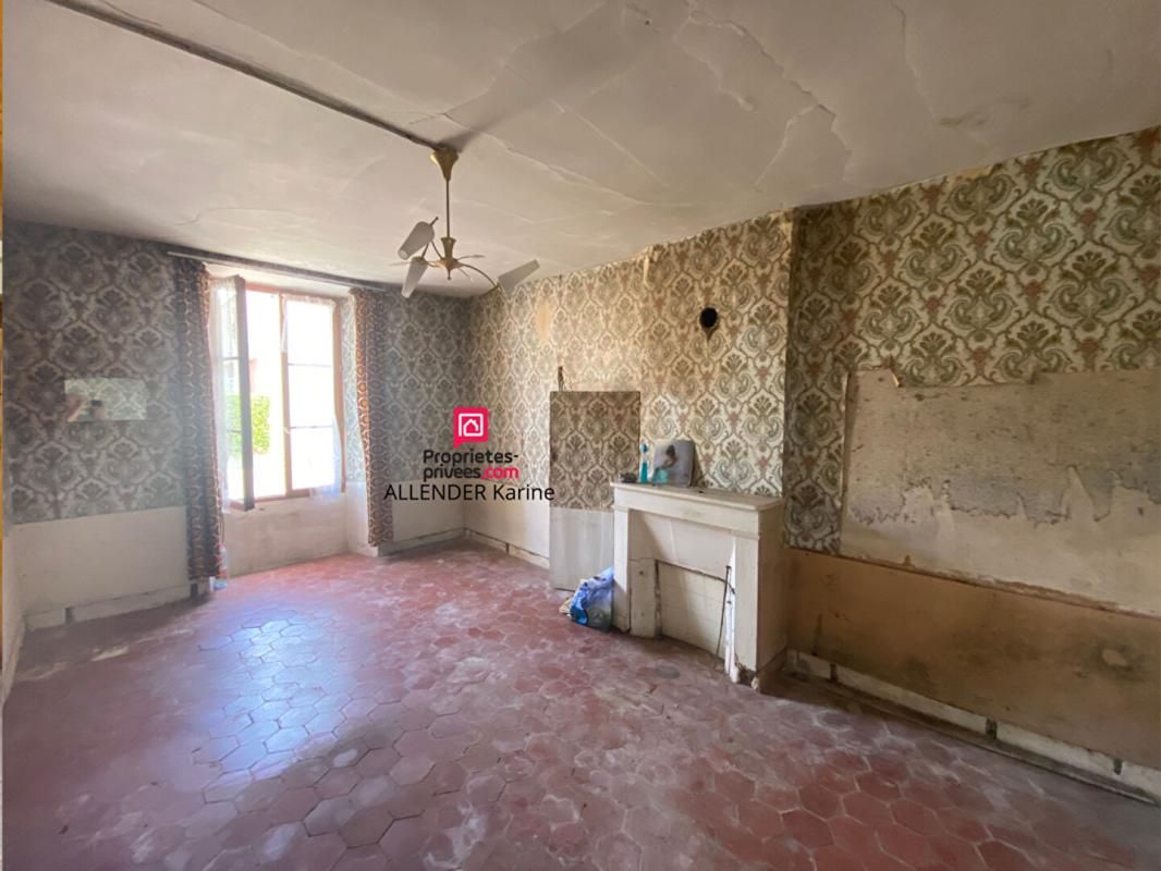 VILLENEUVE-L'ARCHEVEQUE Maison Villeneuve L Archeveque 5 pièce(s) 120 m2 2